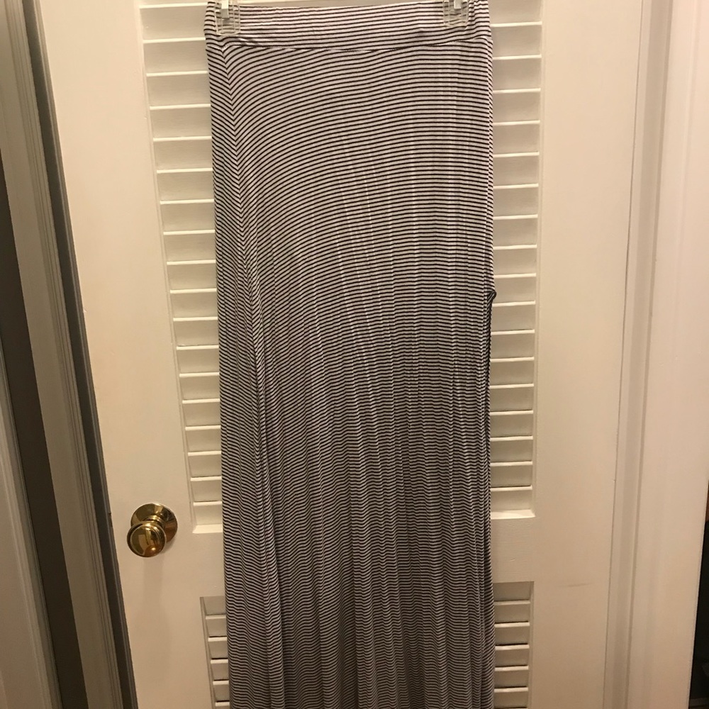 Brandy Melville Maxi skirt
